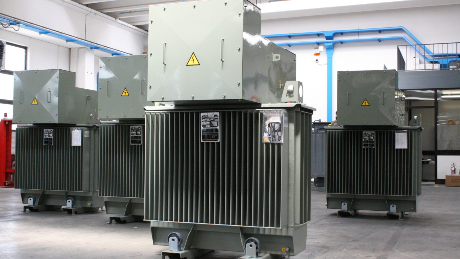 Midel 7131 oil transformers