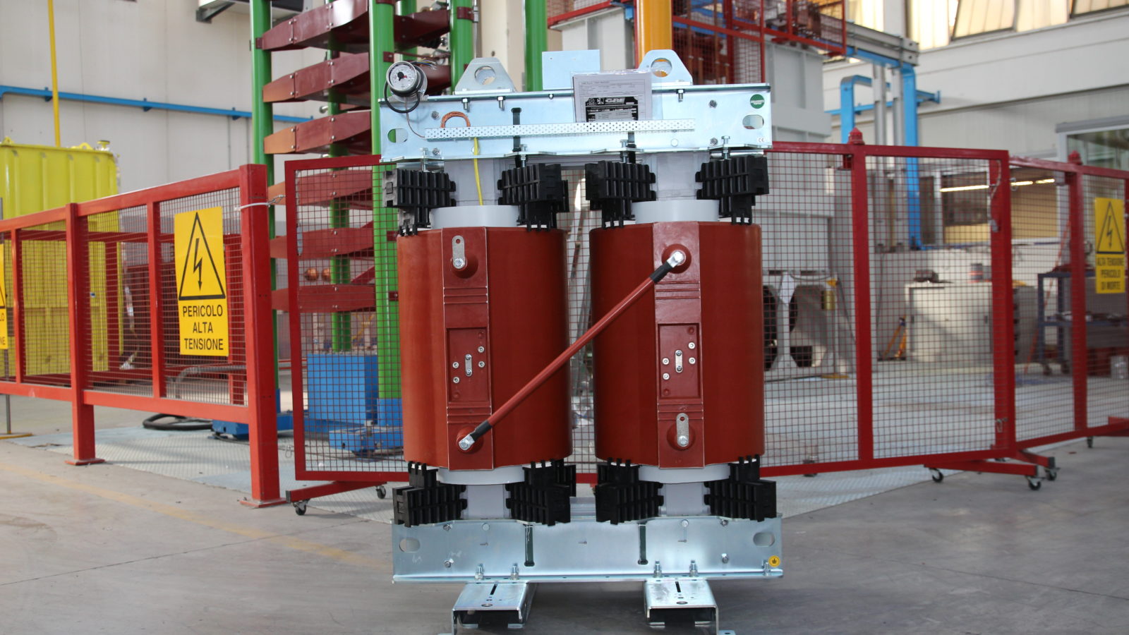 Single phase transformer